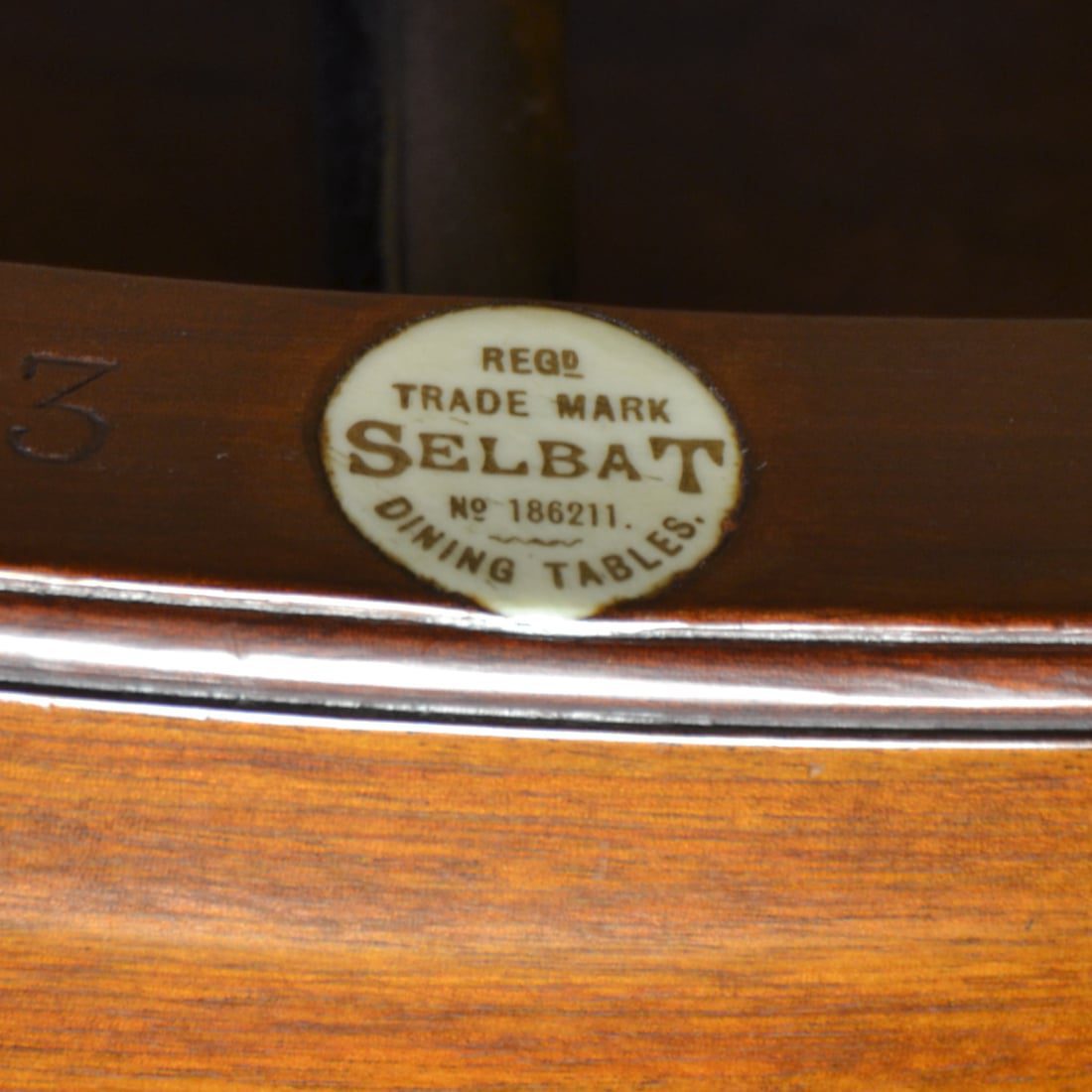 English Cabinet Makers - A to Z. 82 Selbat