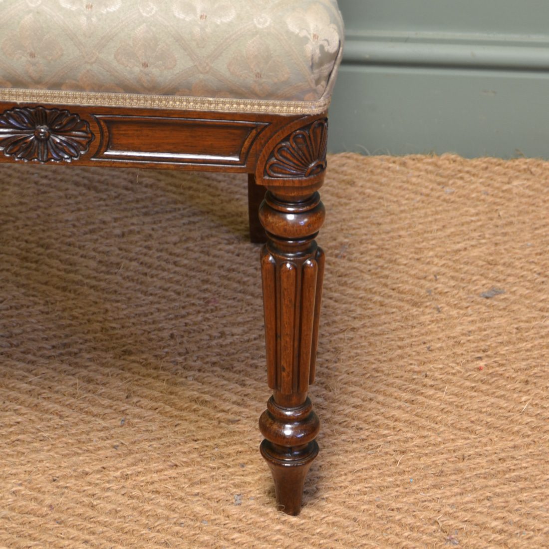 Turned Reeded Leg