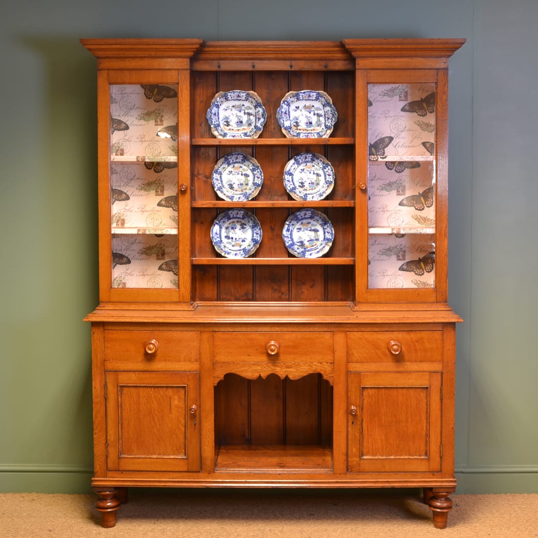 Victorian Welsh Oak Antique Dresser