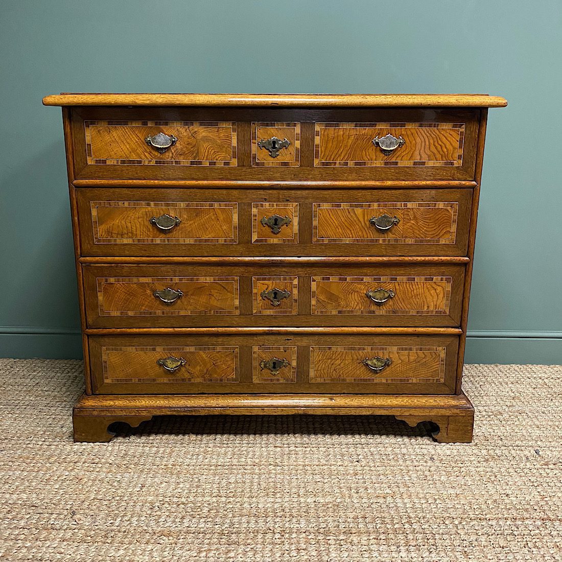 18th Century Antique Elm Chest of Drawers 1 18Th Century Oak and Elm Antique Chest of Drawers