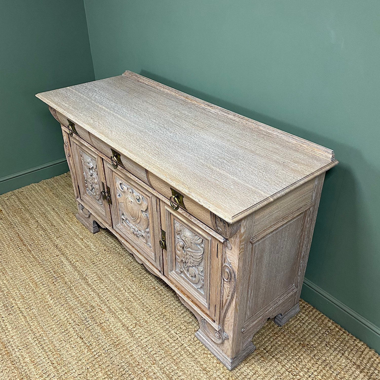 Spectacular Victorian Oak Antique Sideboard 4 Spectacular Victorian Oak Antique Sideboard