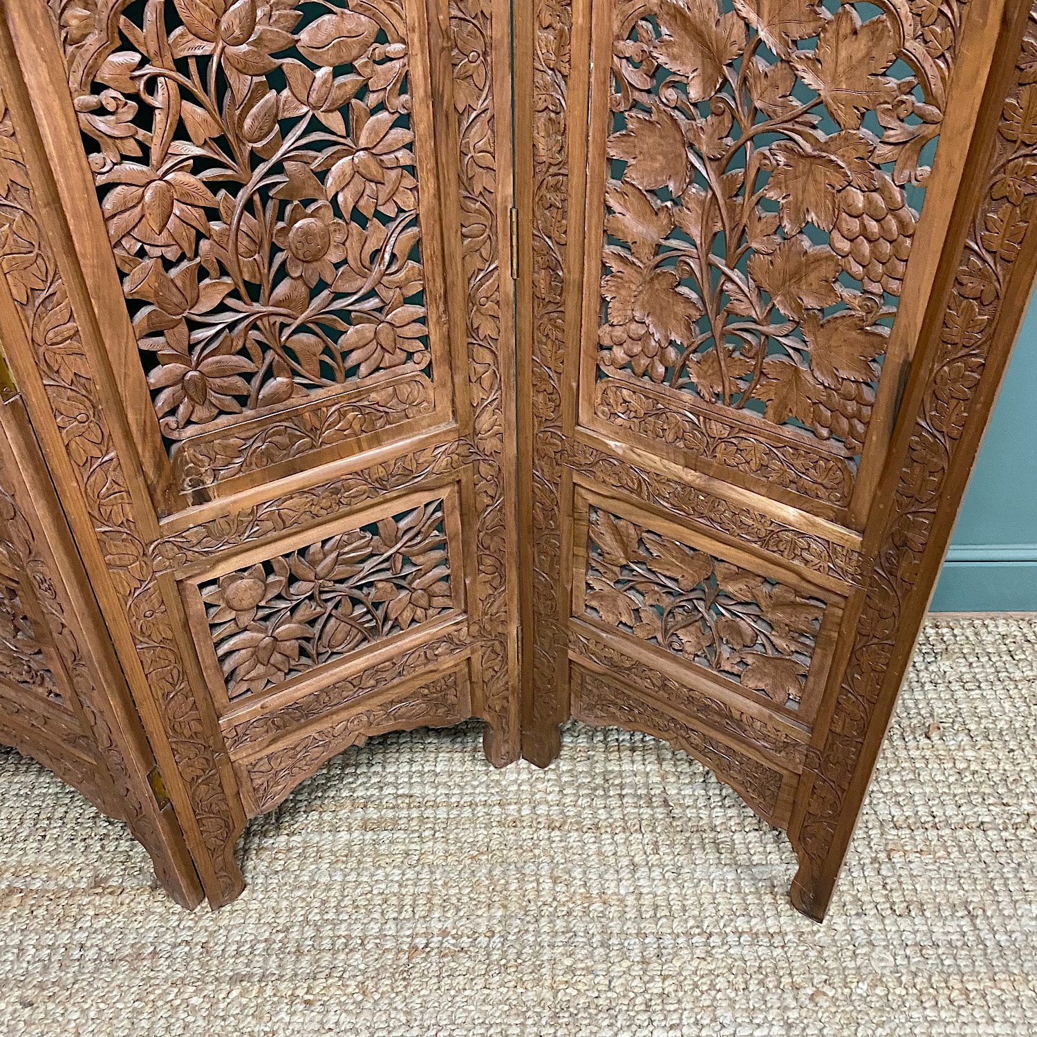 Decorative Carved Screen 5 Decorative Carved Screen