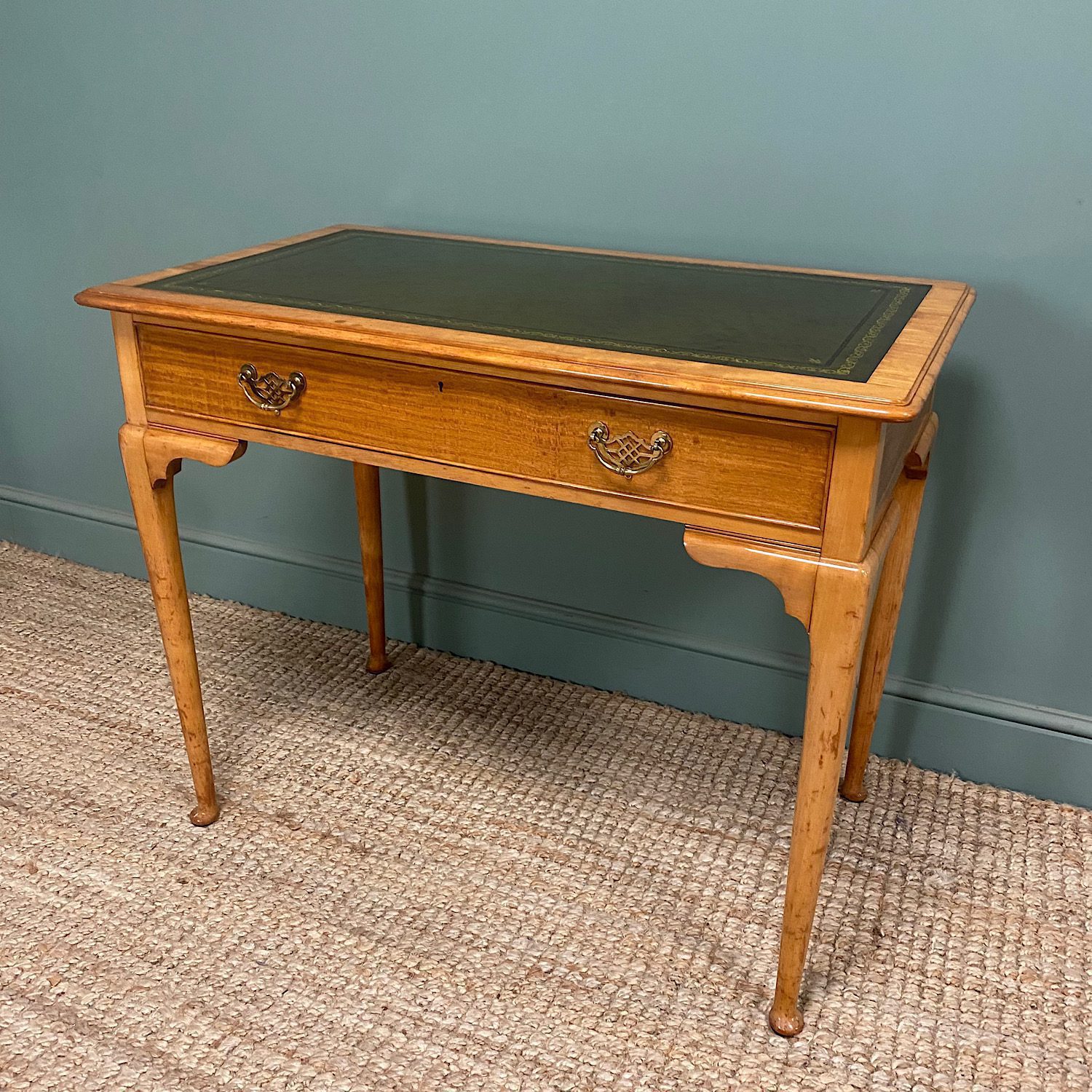 High Quality Antique Satinwood Writing Table by Gillows 8 High Quality Antique Satinwood Writing Table by Gillows