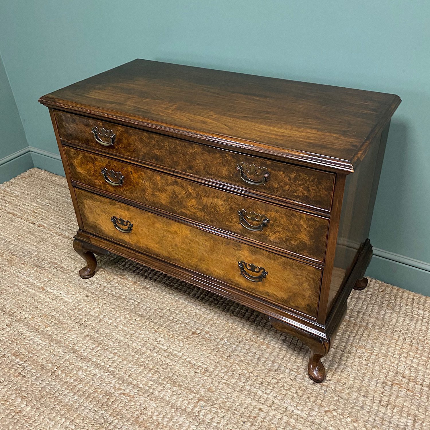 Spectacular Antique Edwardian Walnut Chest of Drawers 4 Spectacular Antique Edwardian Walnut Chest of Drawers