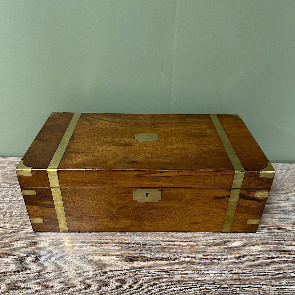 Stunning Walnut Antique Victorian Writing Slope 2 Stunning Walnut Antique Victorian Writing Slope