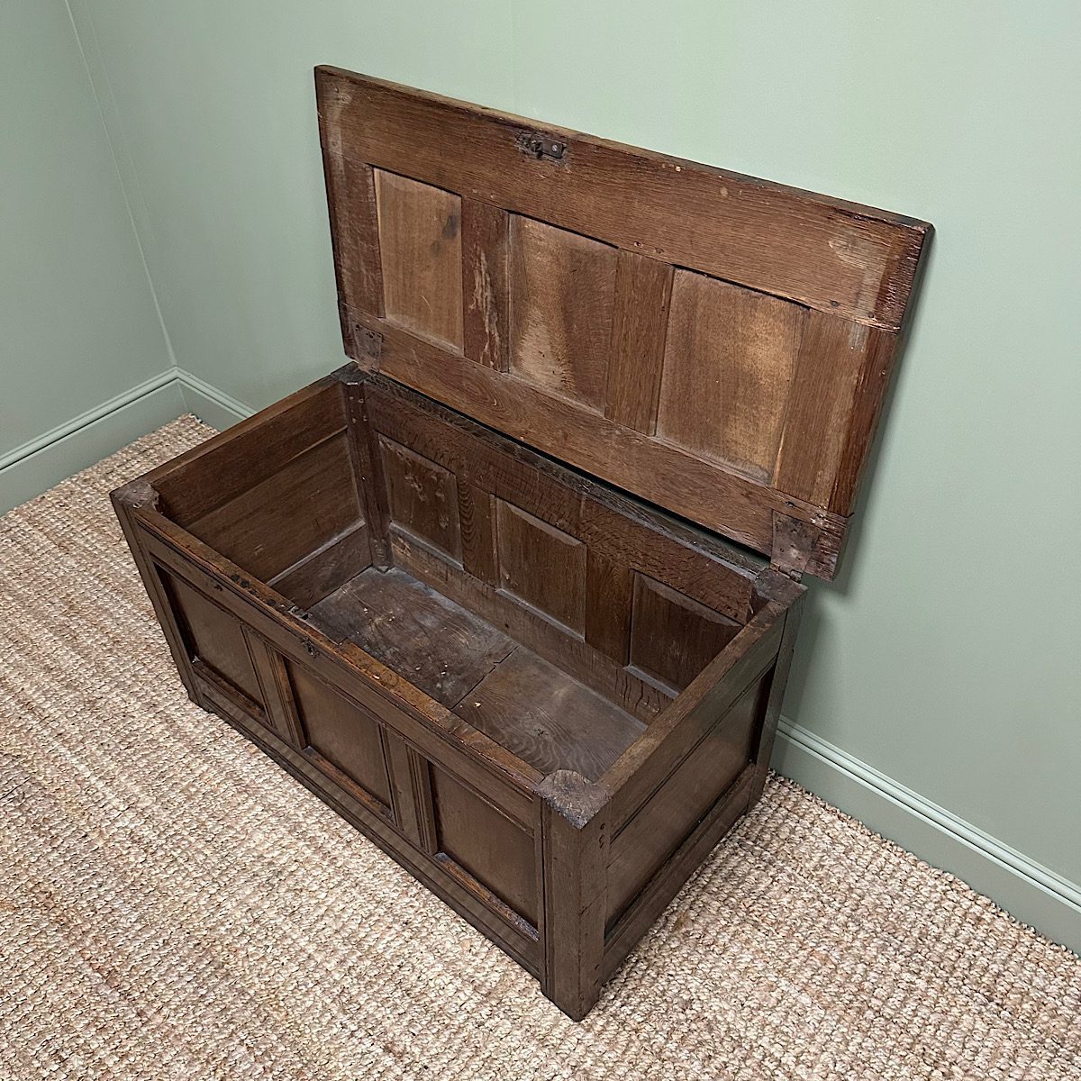 Country House Period Oak Antique Kist 4 Country House Period Oak Antique Kist