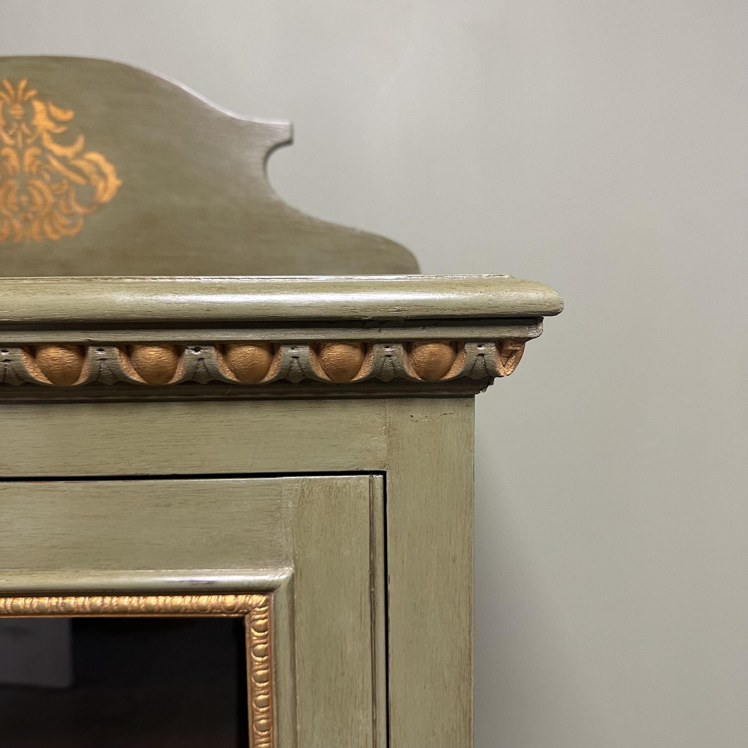 Elegant Edwardian Antique Painted Cabinet 6 Elegant Edwardian Antique Painted Cabinet