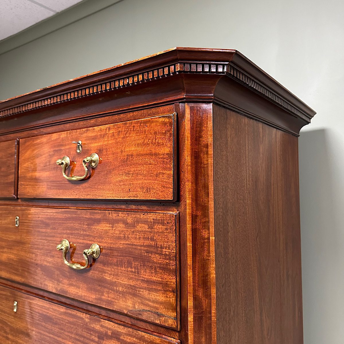 Spectacular Mahogany Georgian Antique Chest on Chest / Tall Boy 4 Spectacular Mahogany Antique Georgian Chest on Chest / Tall Boy