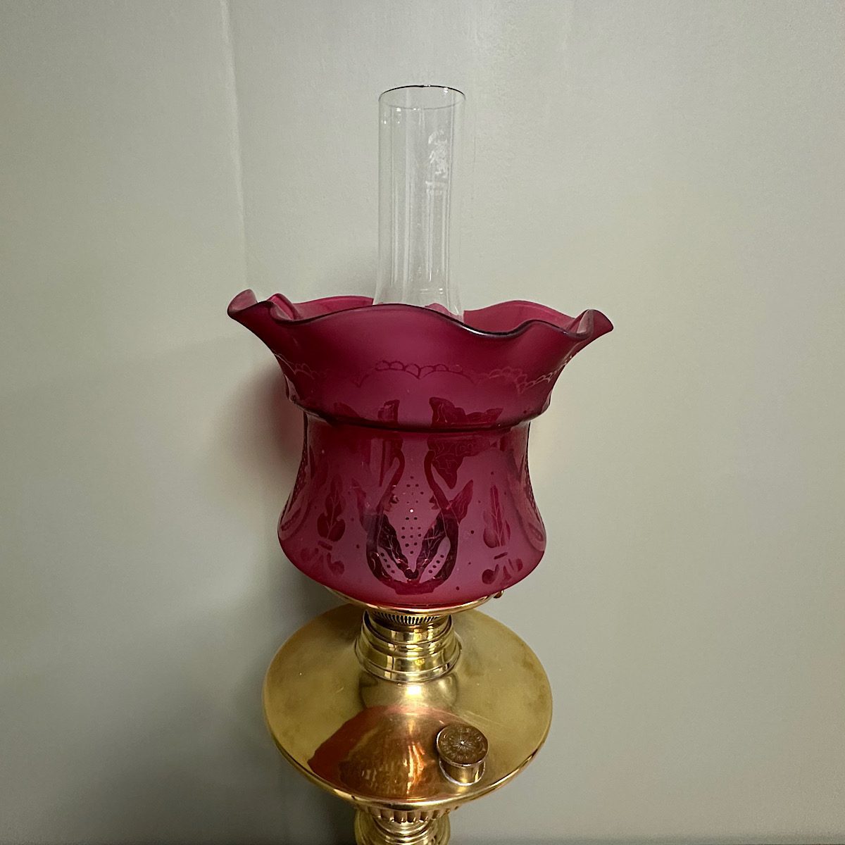 Spectacular 19th Century Brass Antique Oil Lamp 5 Spectacular 19th Century Brass Antique Oil Lamp