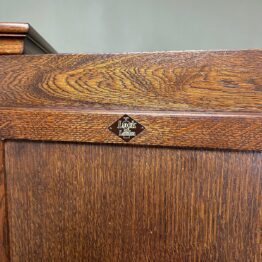 Quality Oak Antique Hall Wardrobe / Cupboard