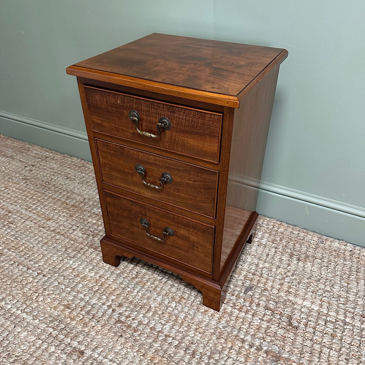 Stunning Small Antique Chest of Drawers 4 Stunning Small Antique Chest of Drawers