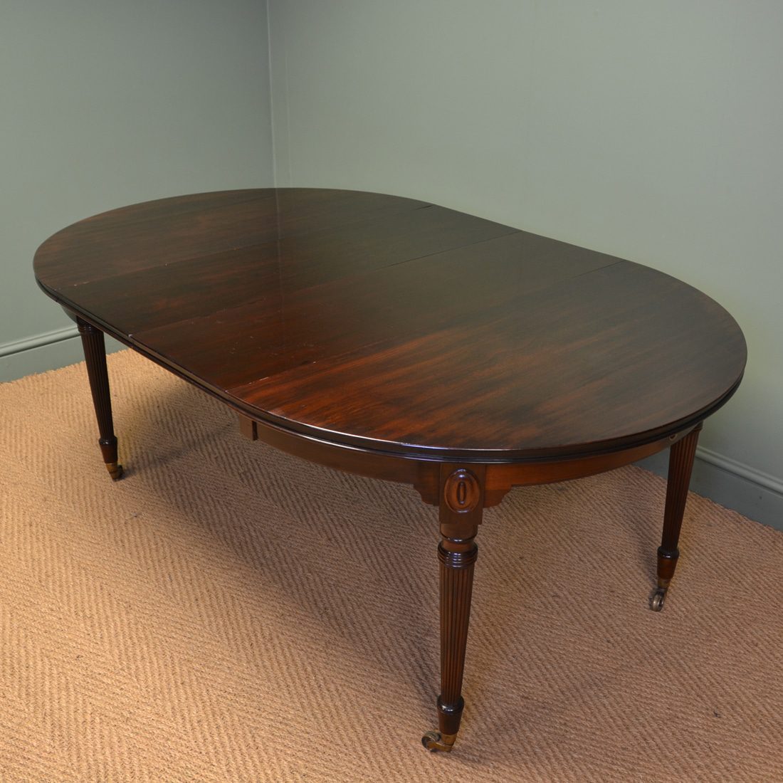 English Cabinet Makers - A to Z. 77 Quality Edwardian Walnut Antique Extending Dining Table by Selbat