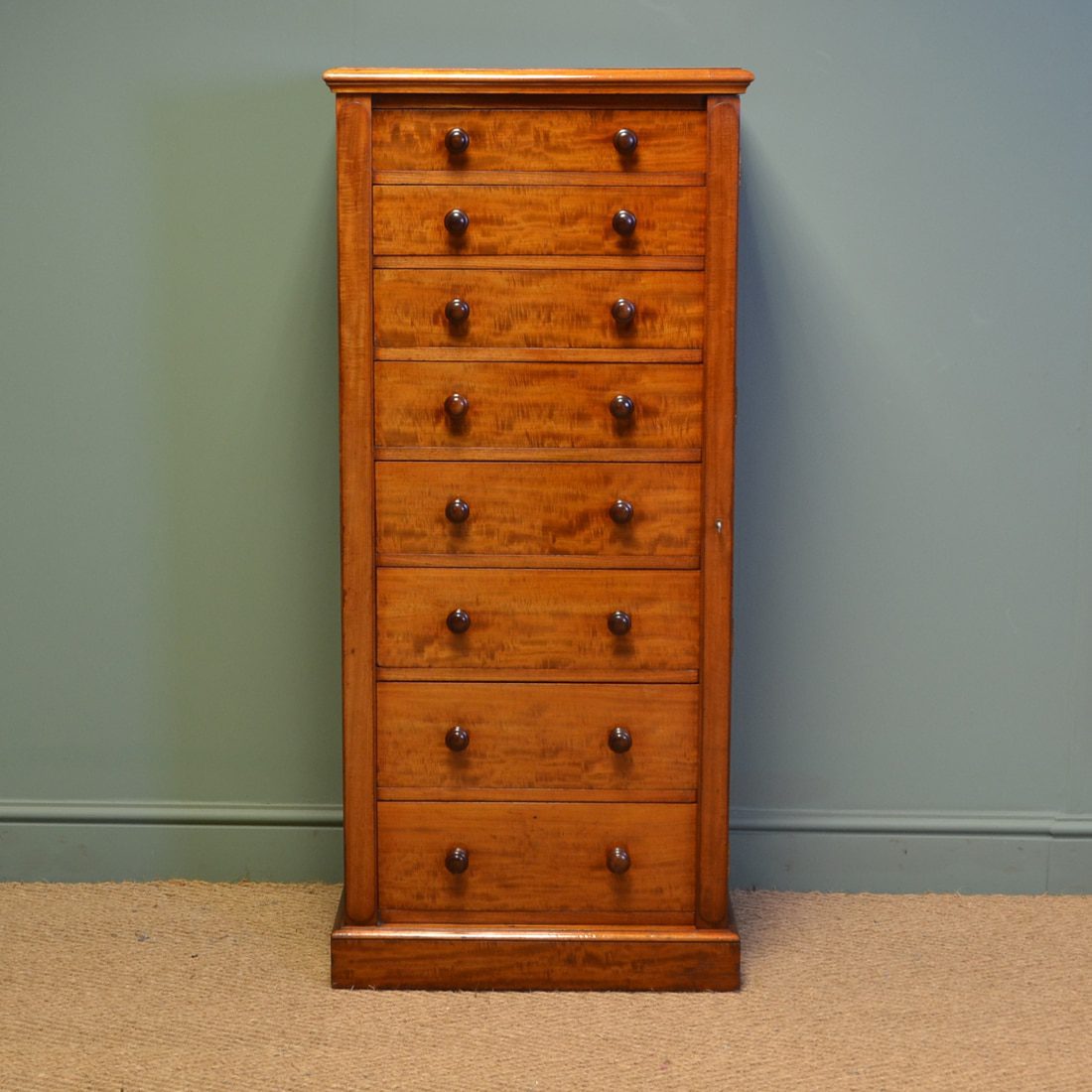 Spectacular Heal & Son Large Victorian Mahogany Antique Wellington Chest