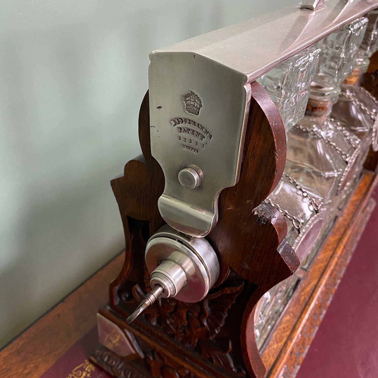 English Cabinet Makers - A to Z. 7 Betjemann of London